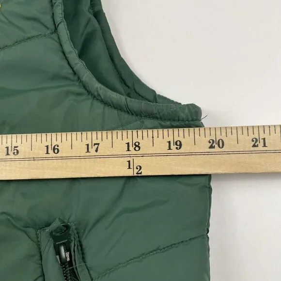 Oregon Ducks Puffer Vest Men’s M Green Full Zip Sleeveless Zip Pockets - Picture 3 of 7